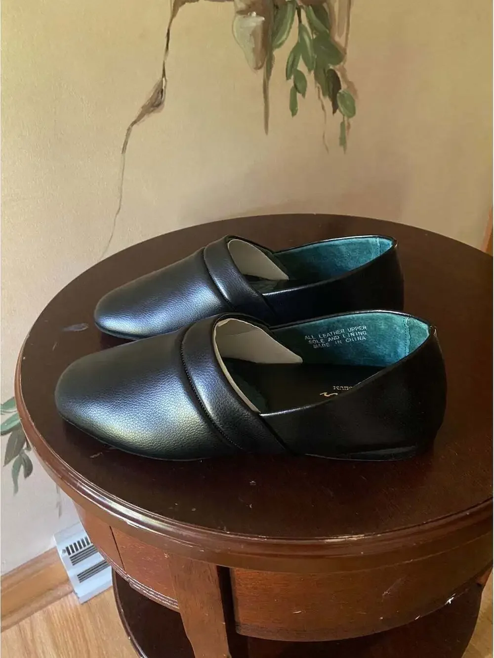 Pamir Men’s Genuine Leather Opera Slippers